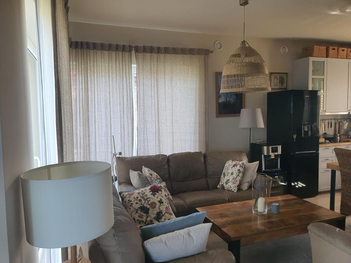 Apartgolf Sobienie Krolewskie Sobienie Szlacheckie Esterno foto