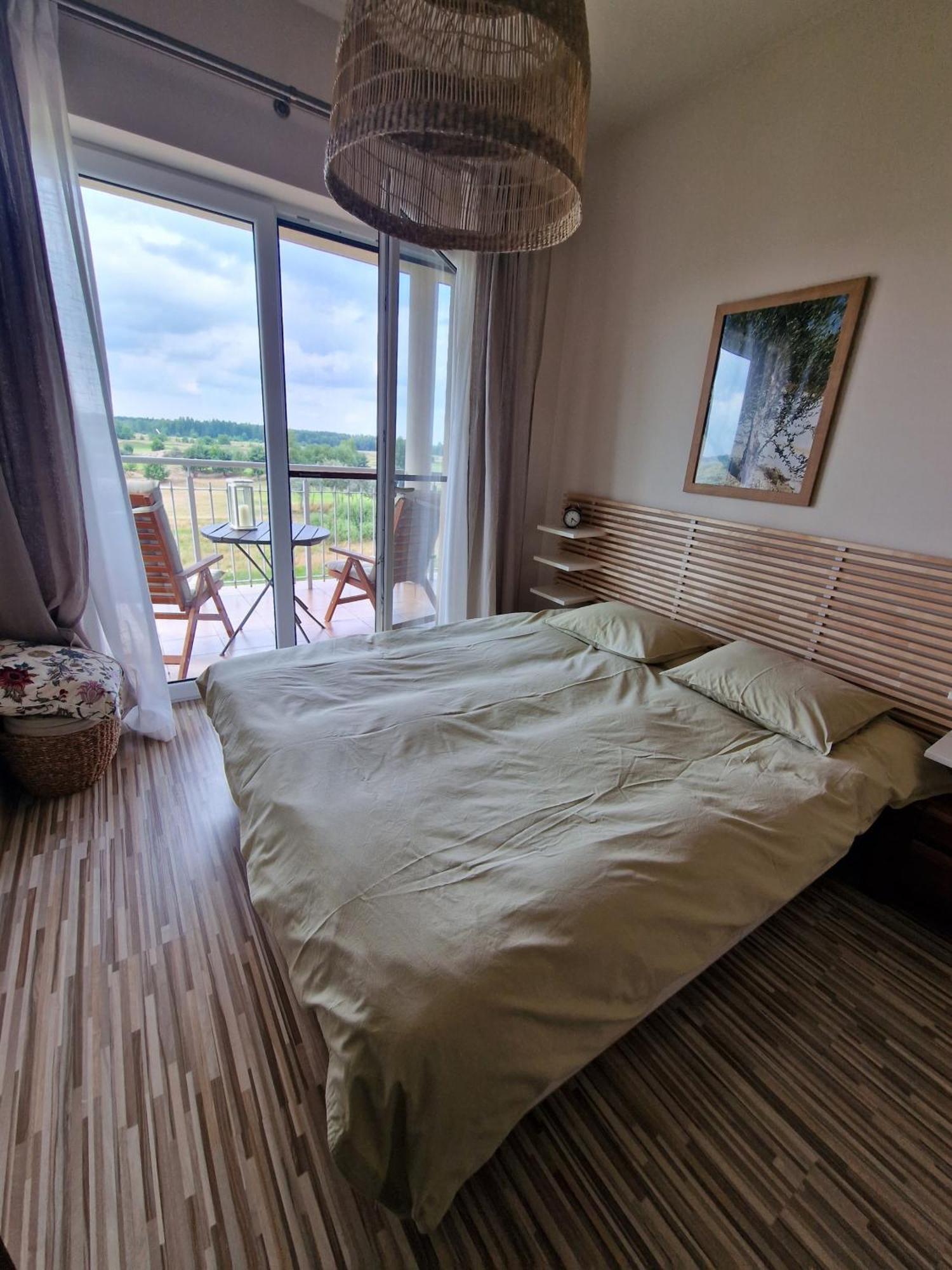 Apartgolf Sobienie Krolewskie Sobienie Szlacheckie Esterno foto
