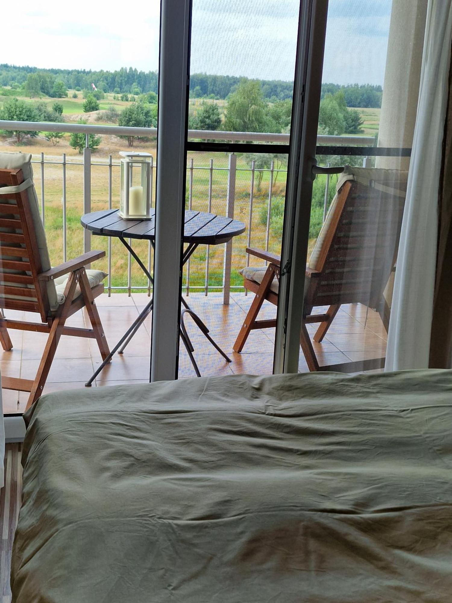 Apartgolf Sobienie Krolewskie Sobienie Szlacheckie Esterno foto