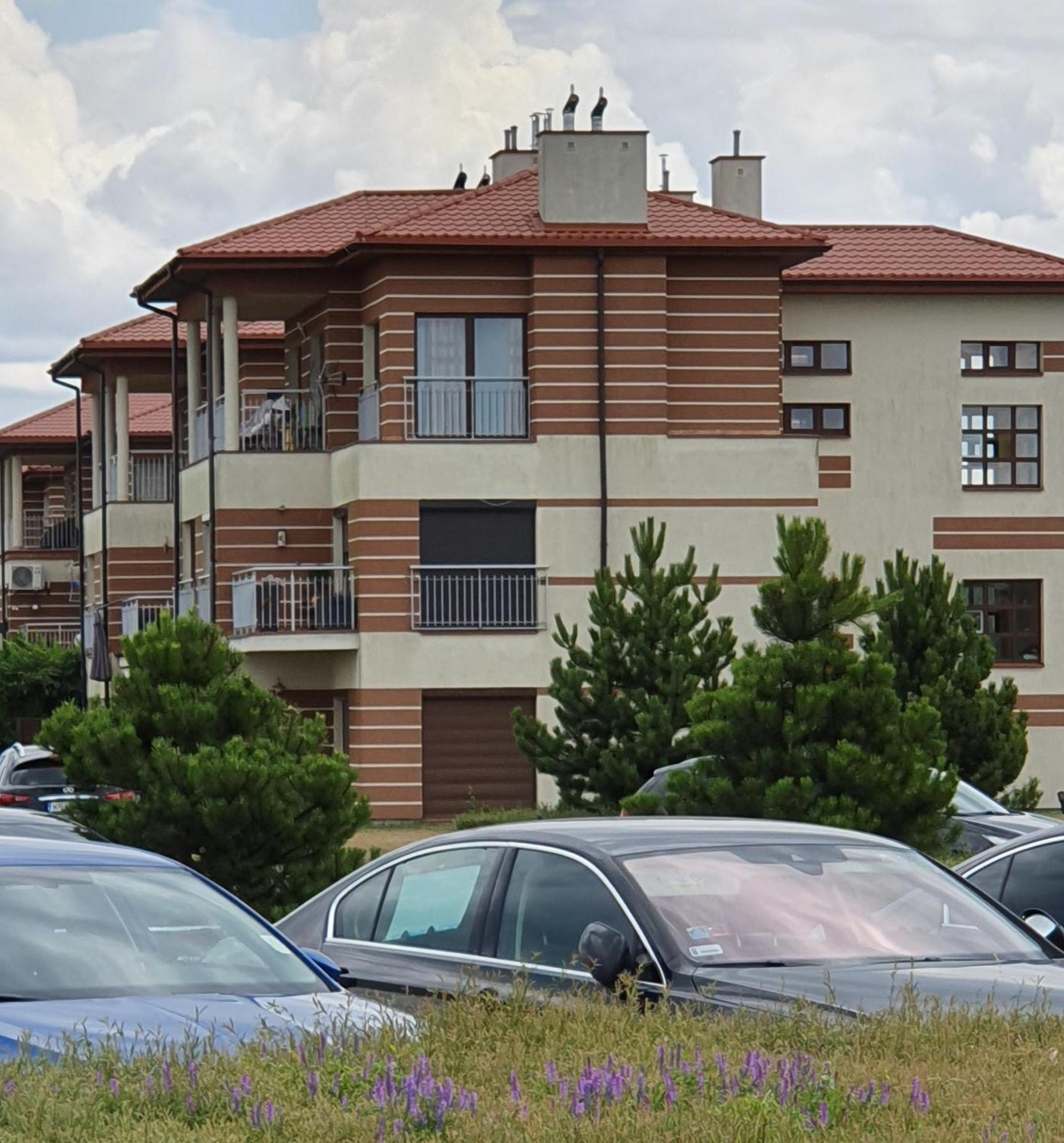 Apartgolf Sobienie Krolewskie Sobienie Szlacheckie Esterno foto